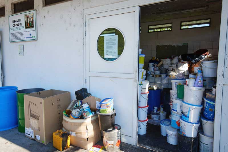 Zbiranje nevarnih odpadkov Komunala Kranj