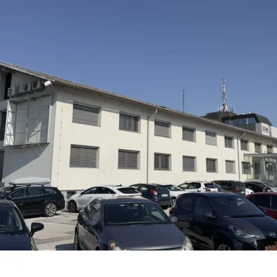 Druga dražba poslovnih prostorov Komunale Kranj – cena znižana za dobrih 90 tisoč evrov