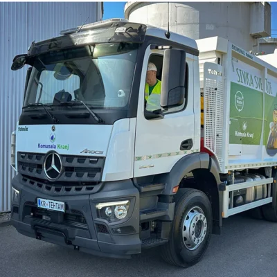 Komunala Kranj prva v Sloveniji s tehtnico na smetarskem vozilu