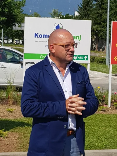 Nov ekosistem za žuželke in cvetlična zasaditev