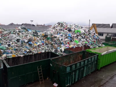 Okoljski alarm: po državi že 16.000 ton odpadne embalaže