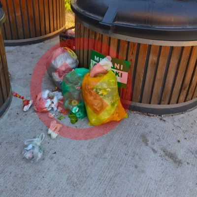 Smeti v zabojnike in zbirni center